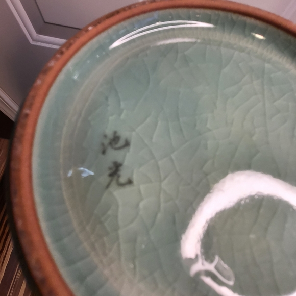 LARGE CELADON FLORA GREEN GLAZED CERAMIC POTTERY KOREAN VASE SIGNED 12" - Picture 12 of 13